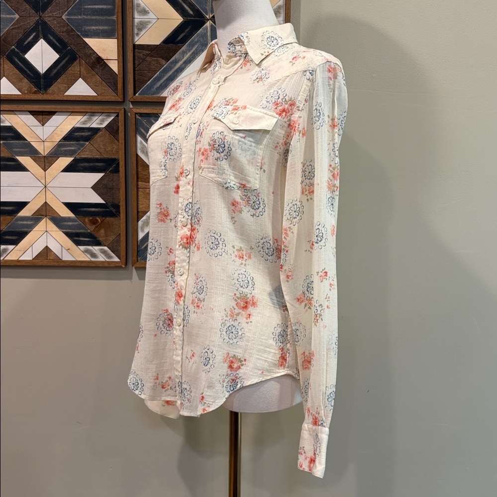 Ralph Lauren Cream Floral Lace Semi-Sheer Button Up Top Blouse size 6 - Picture 5 of 14